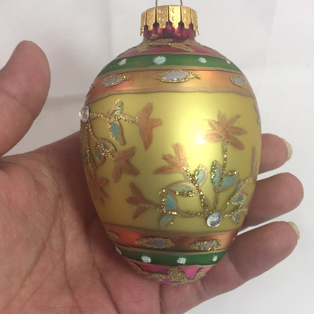 Vintage GKI/Bethlehem Glass Egg shaped embellished Christmas Ornament - Picture 1 of 8